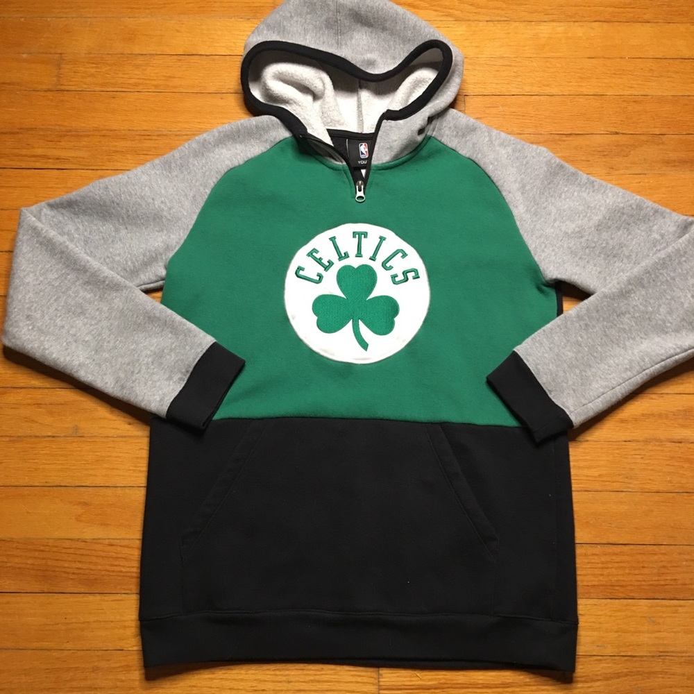 Boston Celtics Sweatshirt Hoodie - Boys L (14/16)